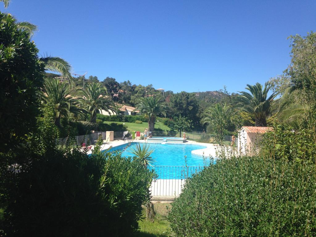 Residence Playa Del'Oro Favone Eksteriør billede